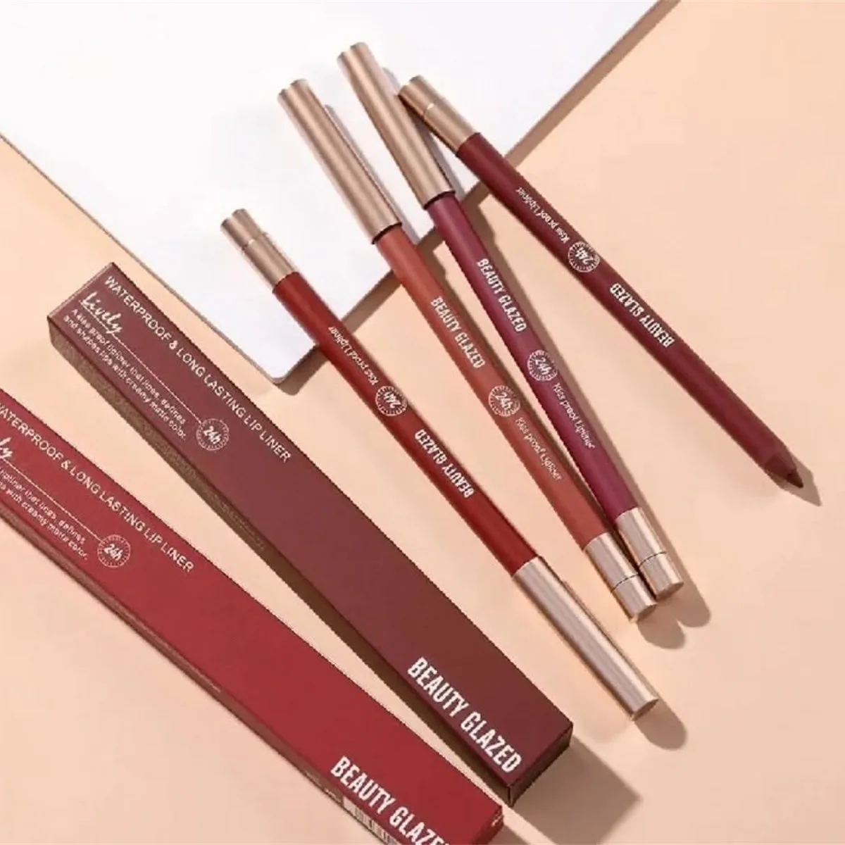 How to Use Lip Liner to Make Your Lipstick Last