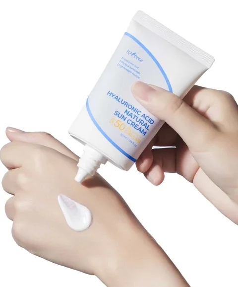 Isntree Hyaluronic Acid Natural Suncream SPF50+ PA++++ 50ml product photo